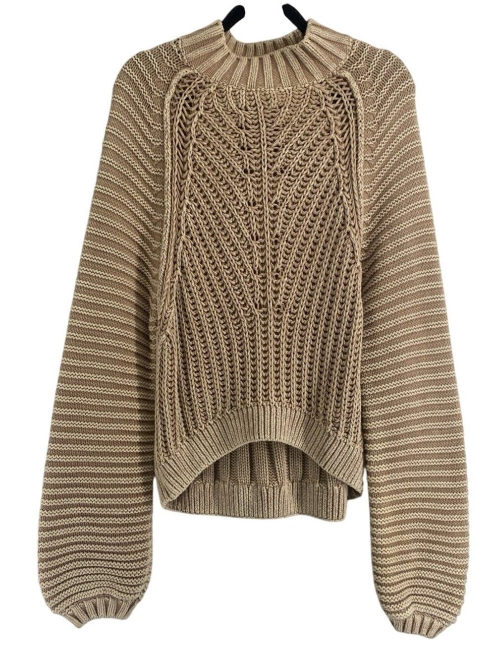 Free People sweetheart Beige Chunky Knit Cropped High Neck Sweater Size M 7-4915